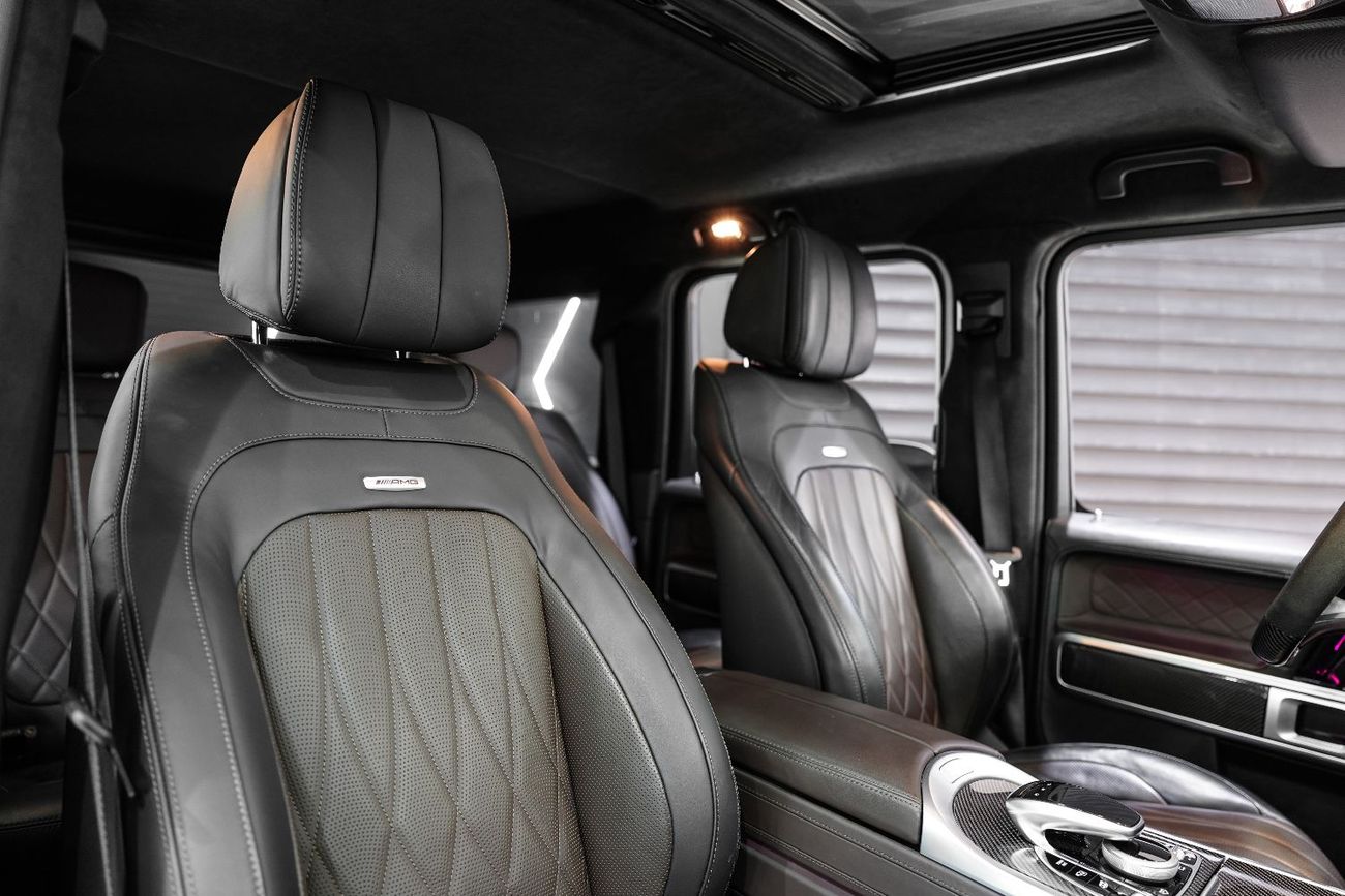 Mercedes-Benz G 63 AMG Std 4.0L G Manufaktur Package, Carbon Fiber Interior, GCC Spec, Gargash Full Service History!!