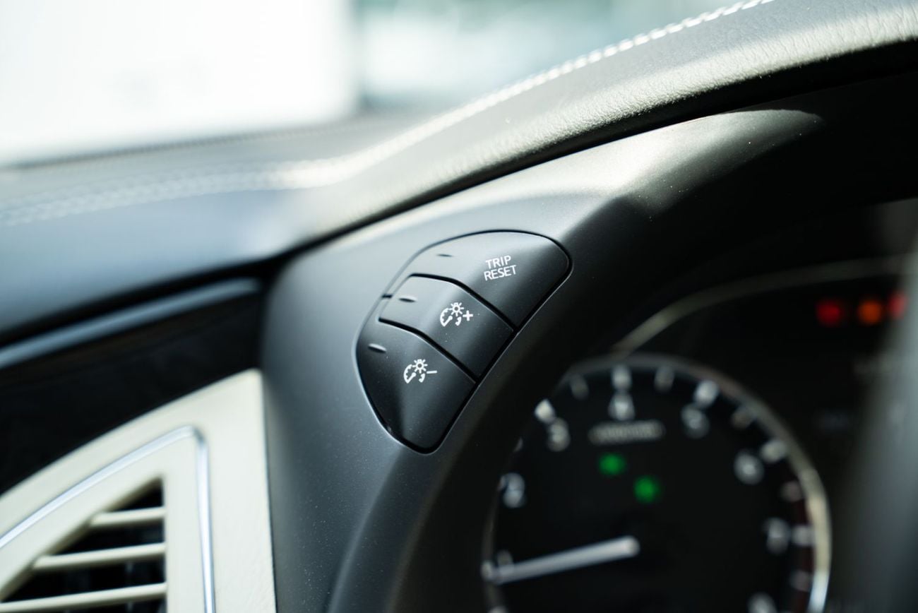 إنفينيتي QX80 Sensory ProActive 8 5.6L