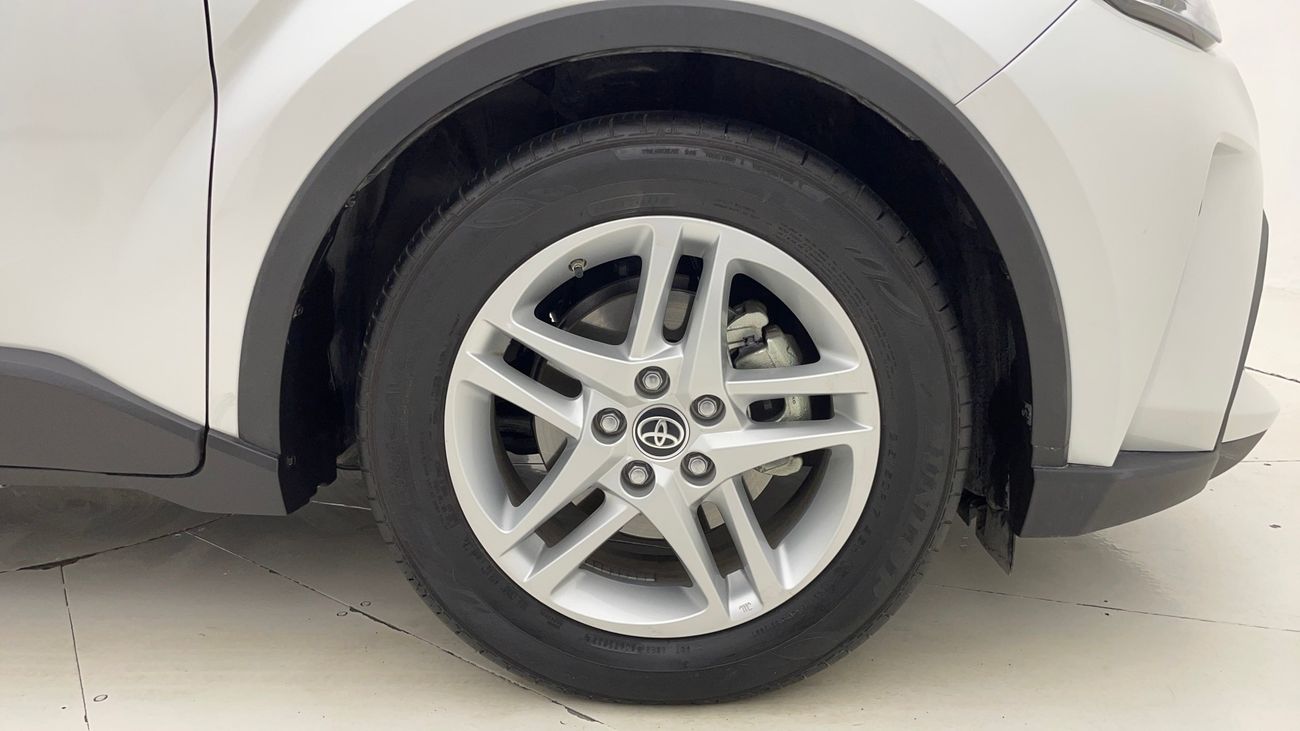 تويوتا CHR VX 1.8 | بدون دفعة مقدمة | اختبار القيادة في المنزل