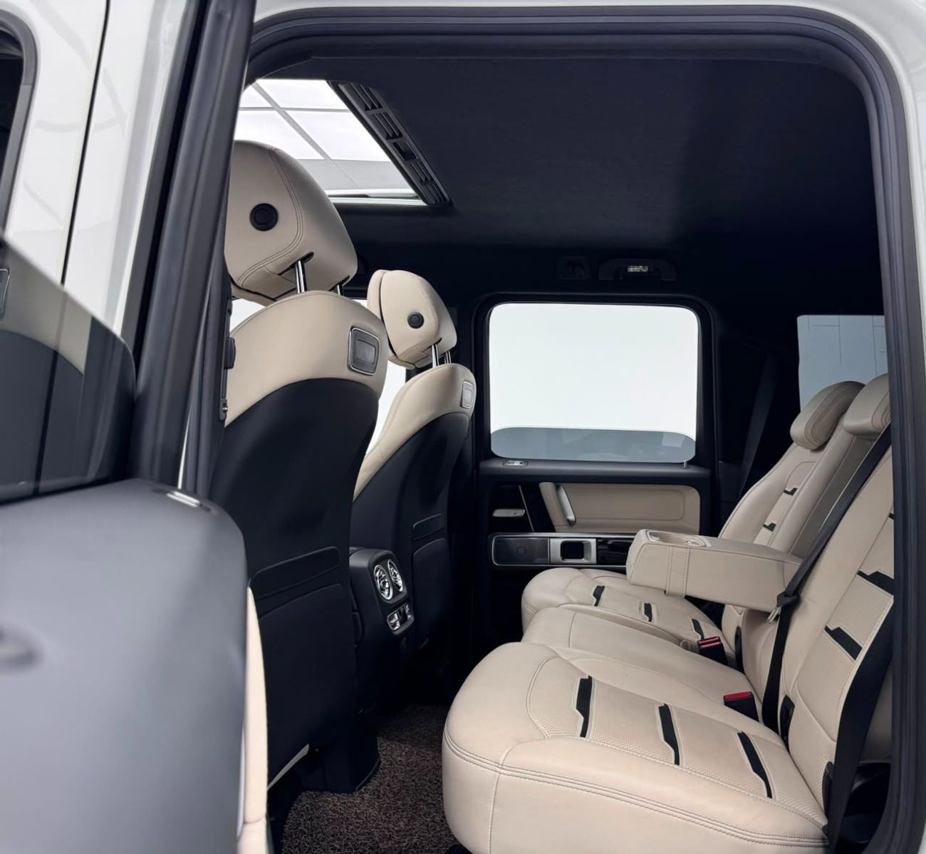 Mercedes Benz G63 AMG STD 2022 Mercedes-Benz G63 AMG, Service History, 1 Year Warranty, Excellent Condition, Korean