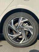 Hyundai Elantra GLS SMART 2025 Hyundai Elantra 1.5L - China - Brand New