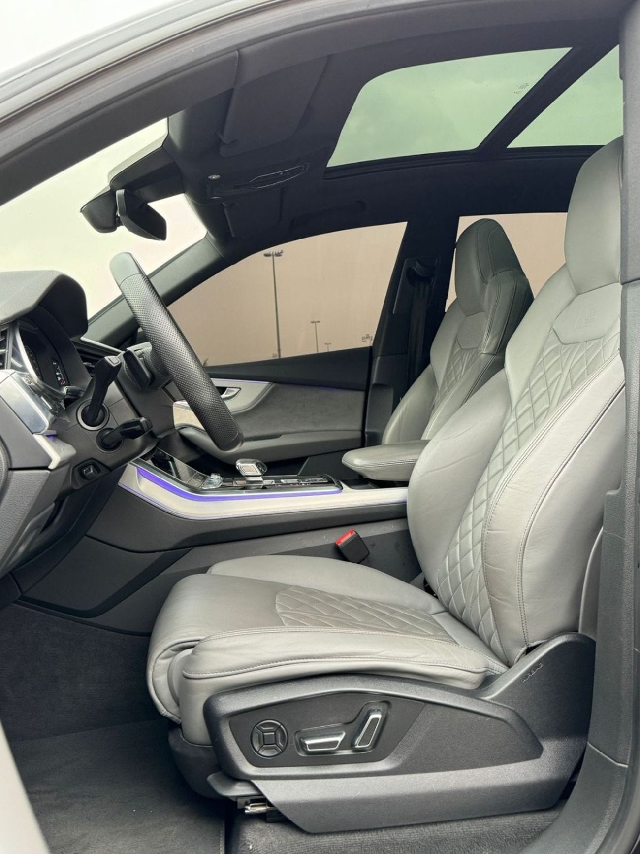 Audi Q8 55 TFSI quattro AUDI Q8 2020 GCC BODY KIT ABT FREE ACCIDENT