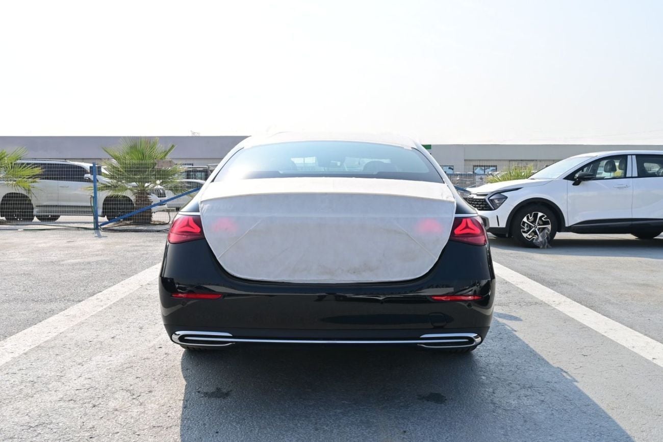 Mercedes-Benz E200 Mercedes-Benz E200 2.0L Turbo + Mild Hybrid Color Black Model2026