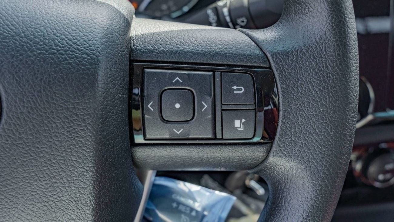 تويوتا هيلوكس Toyota Hilux 2.7L D/C AT Model 2024