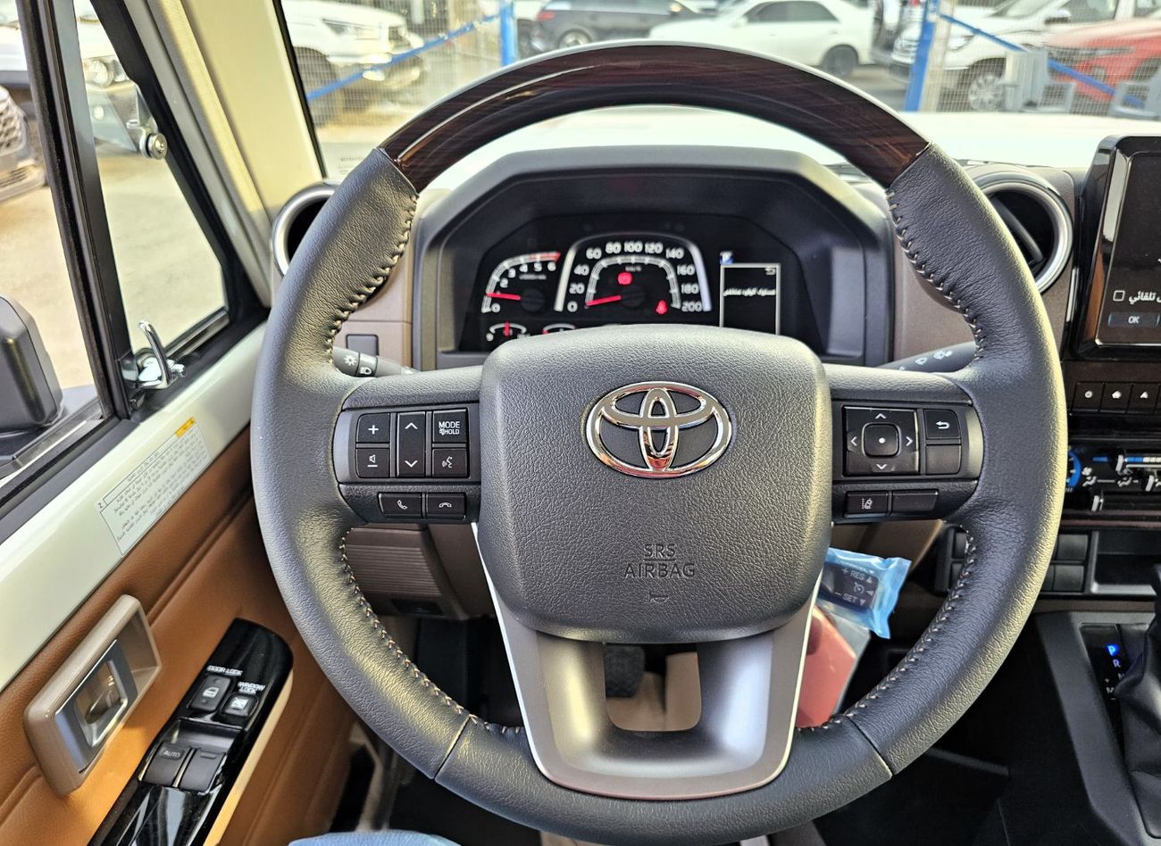 تويوتا لاند كروزر TOYOTA LC79 SINGLE CABIN DIESEL Z AUTO 2.8 V6 - 2025 MODEL - WHITE INSIDE TAN - OMANI