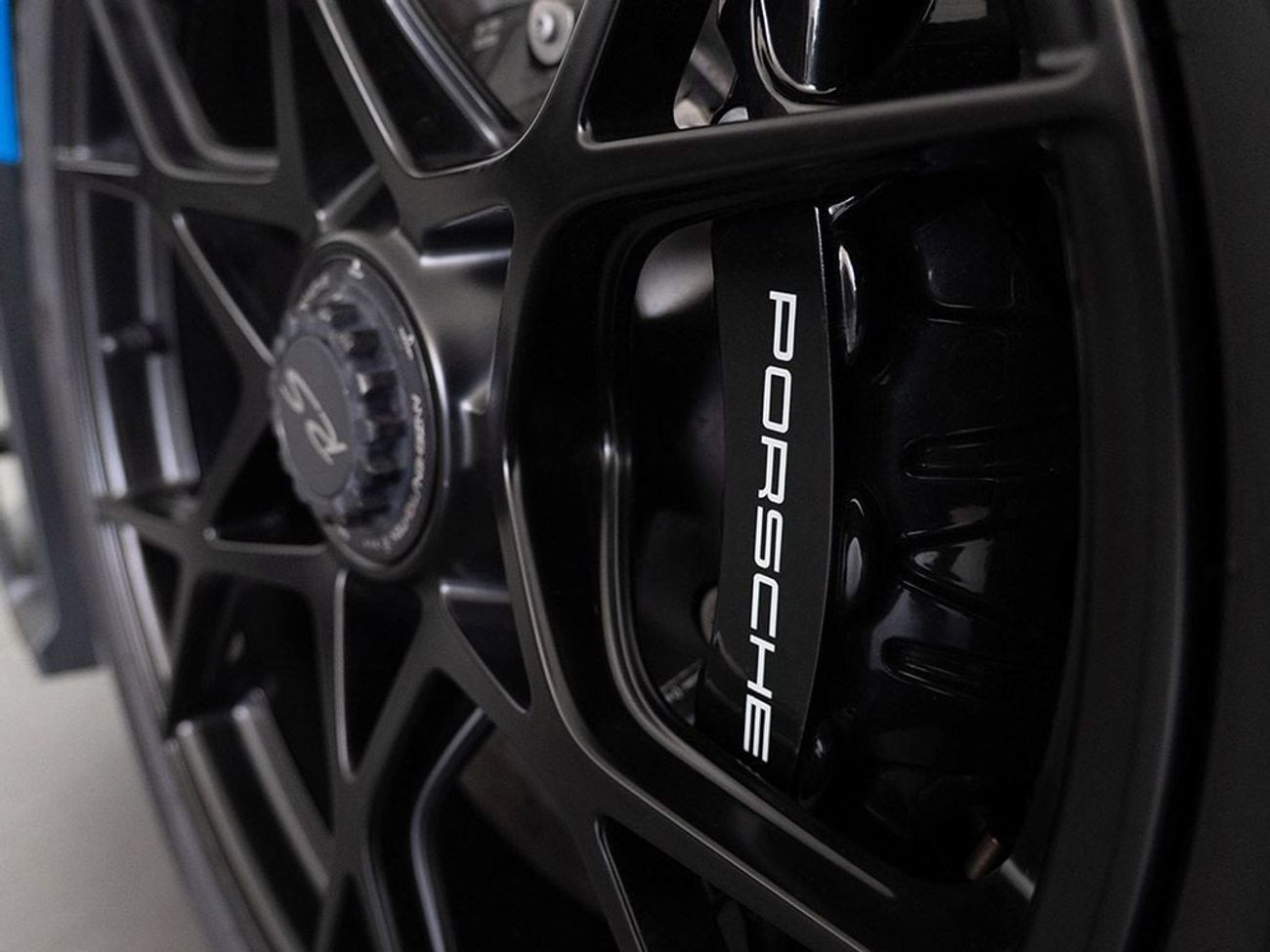 بورش كايمان 718 GT4 RS 4.0L (493 HP) A/T