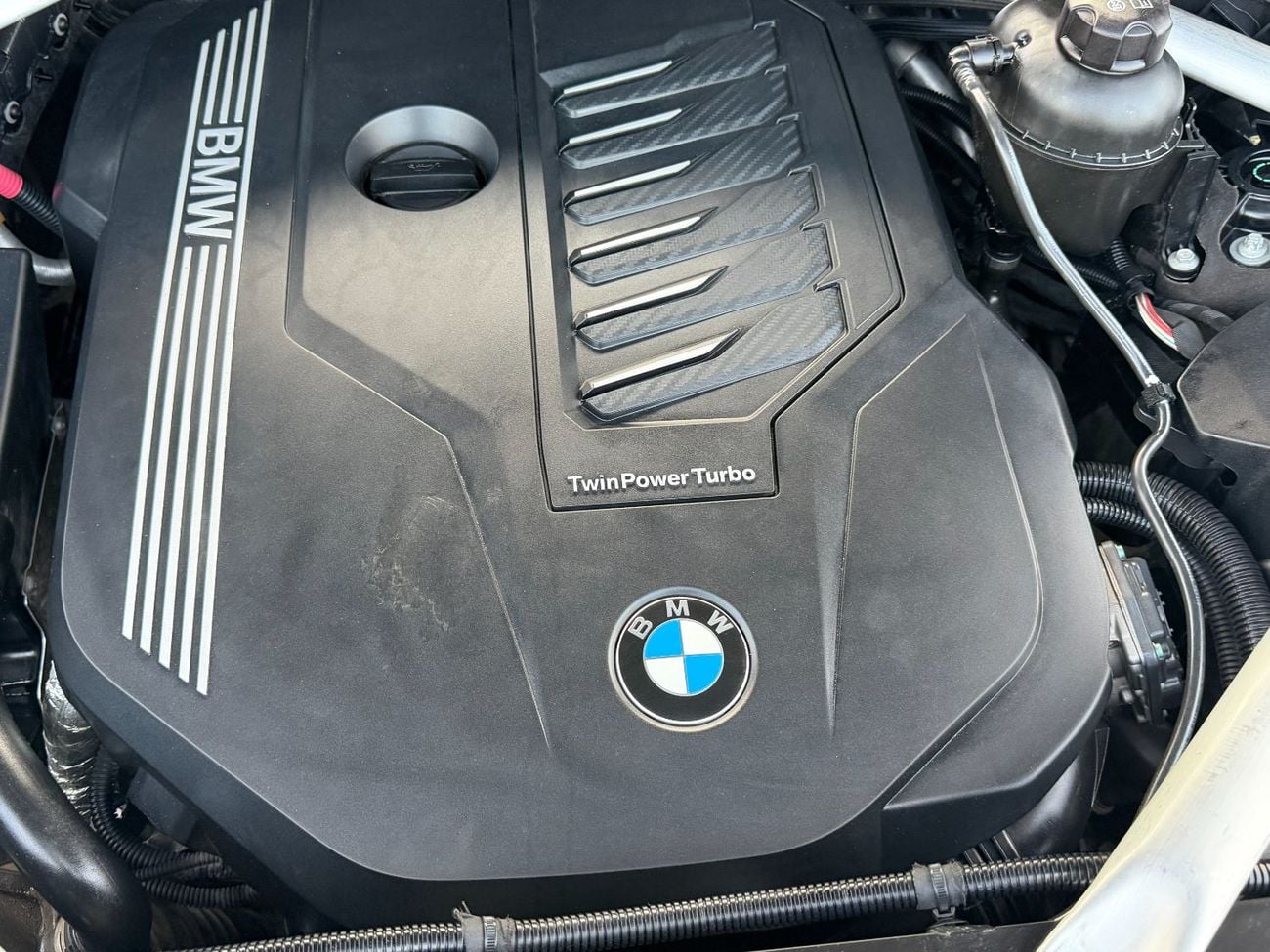 بي أم دبليو X7 40i M Sport Premium 3.0L