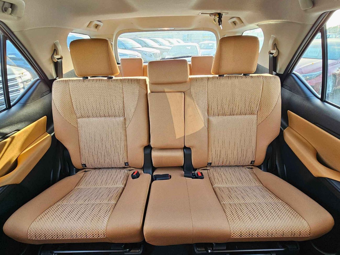 Toyota Fortuner 2.7L V4 PETROL | AUTO A/C | DVD+CAMERA | 4X4 | CODE # FP27F