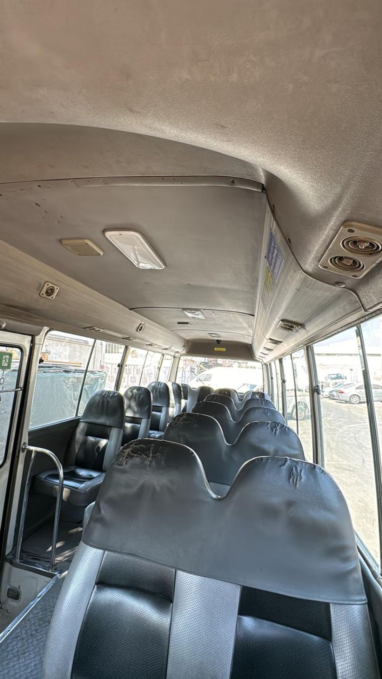 Toyota Coaster Disel / 1HZ / school bus