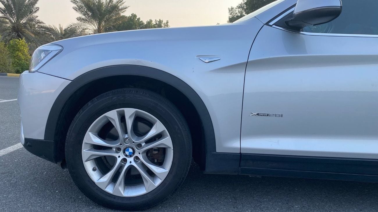 بي أم دبليو X4 xDrive 28i 2.0L