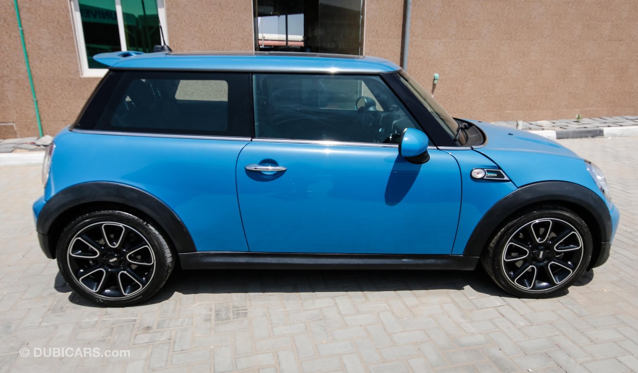 Mini Cooper S Special Edition (BAYS WATER)