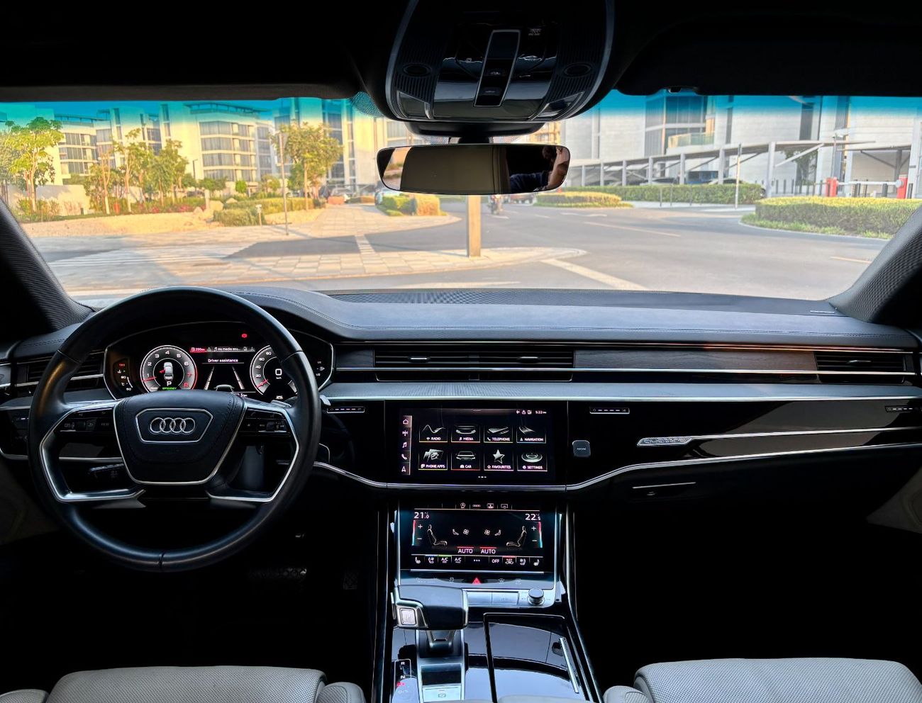 Audi A8 L 55 TFSI quattro 3.0L (340 HP)