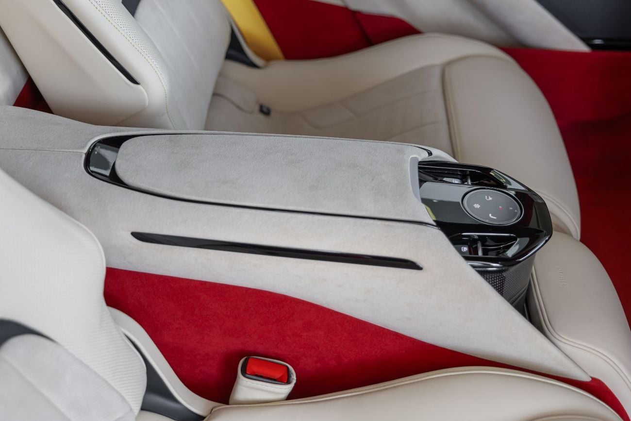 فيراري بوروسانجوي STD FERRARI PUROSANGUE | FULL CARBON INTERIOR | FULLY LOADED | 2025