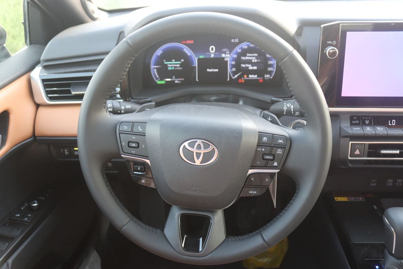 تويوتا كامري 2.5 HYBRID LUMIERE , LEATHER SEAT, PANORAMIC ROOF, JBL, MODEL 2026