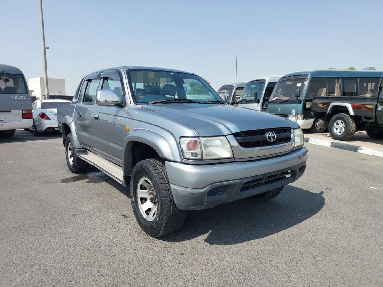 تويوتا هيلوكس TOYOTA HILUX PICK UP RIGHT HAND DRIVE(PM24729)