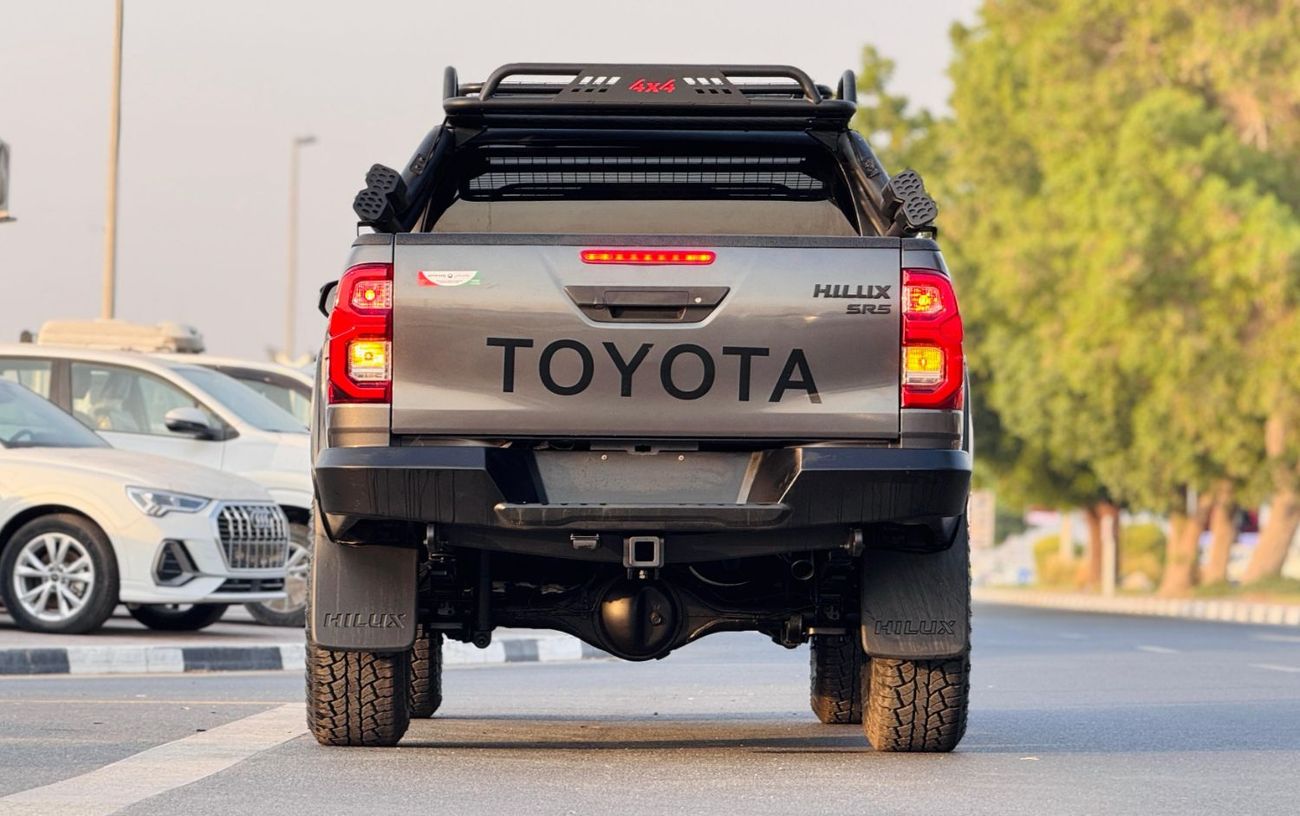 تويوتا هيلوكس OFF-ROAD MODIFIED | SPORTS BAR - ROOF RACK - BULL BAR | MT | 2.8L DIESEL ENGINE | RHD