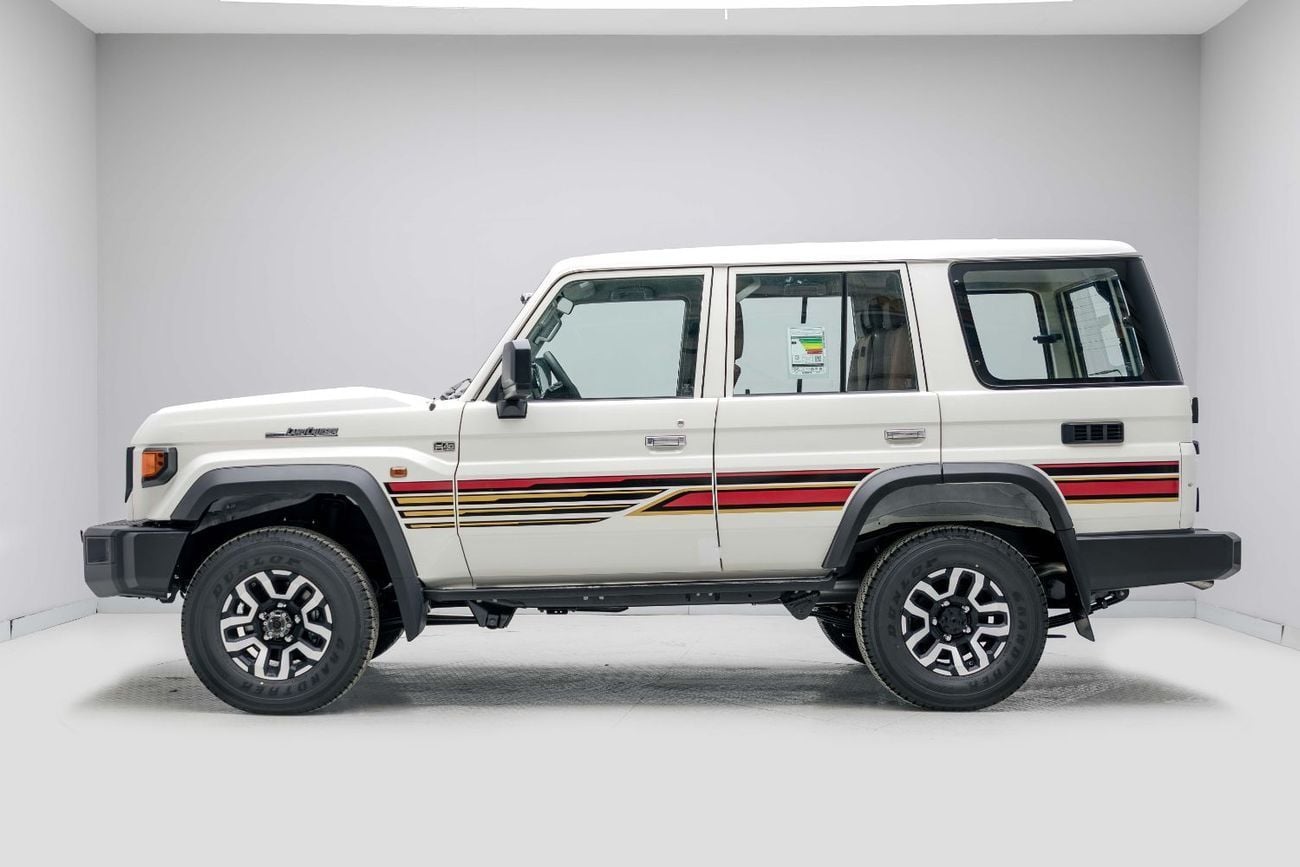Toyota Land Cruiser LC76 Hardtop 2.8L - White Inside Saddle Tan | Export Only