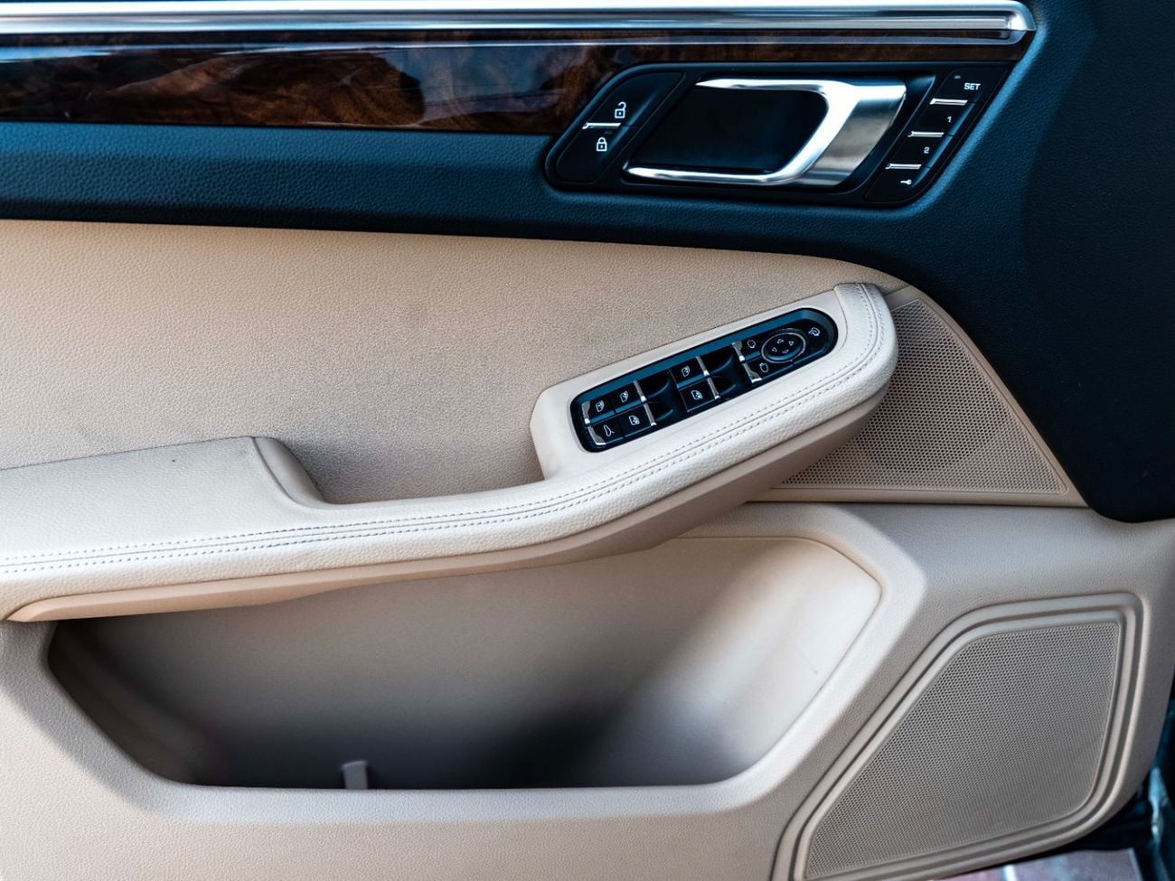 Porsche Macan S 2.9L (375 HP)