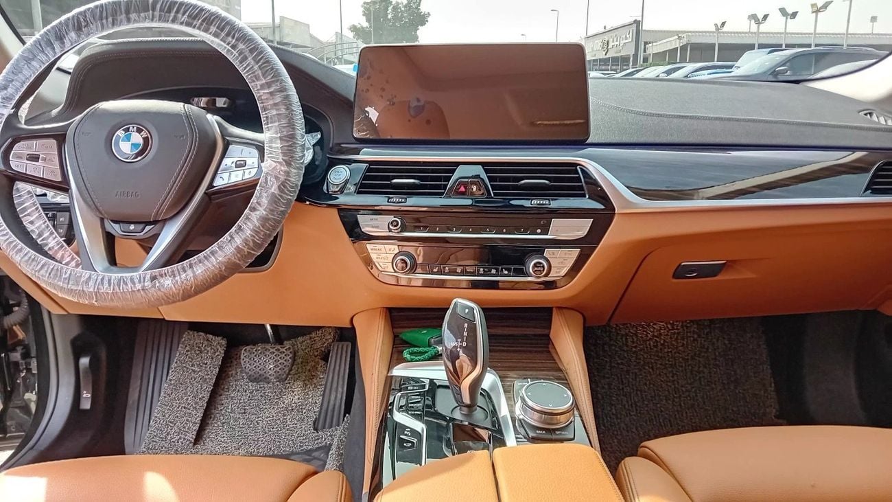 بي أم دبليو 520i بي ام  دبليو 520i