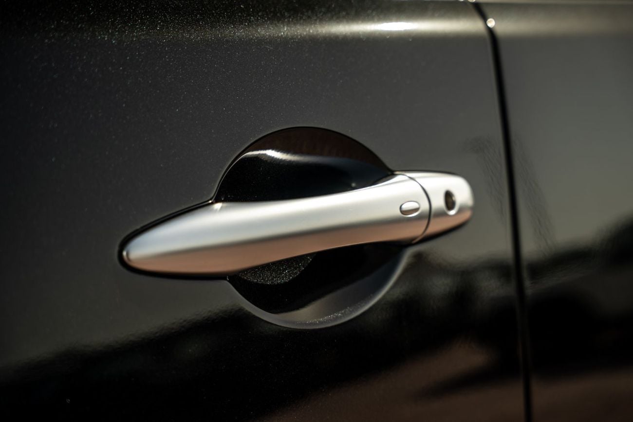إنفينيتي QX80 LUXE SENSORY PROACTIVE Sensory ProActive 8 5.6L