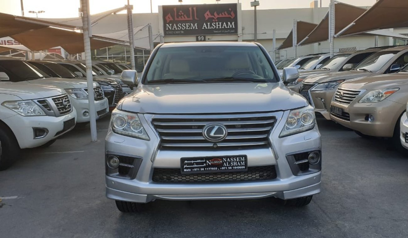 Lexus LX570 V8 full options upgrade 2015