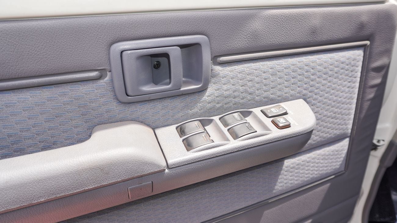 تويوتا لاند كروزر 70 LX 4.2 V6 DIESEL