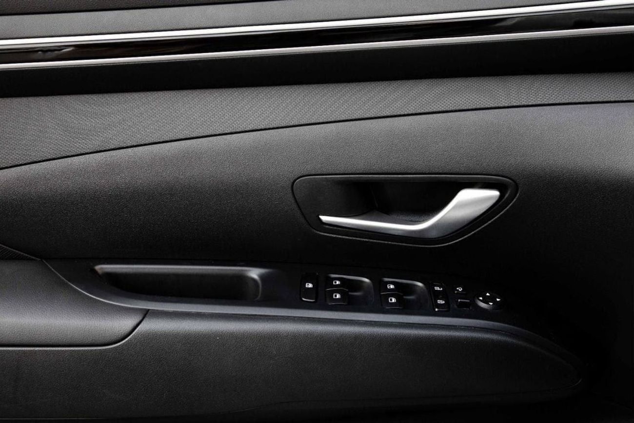 Hyundai Tucson SIGNATURE | 1,958 P.M | 0% Downpayment | Immaculate Condition!