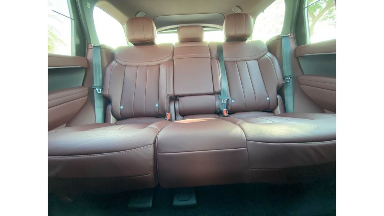 Land Rover Range Rover GCC SPEC UNDER WARRANTY AND SERVICE