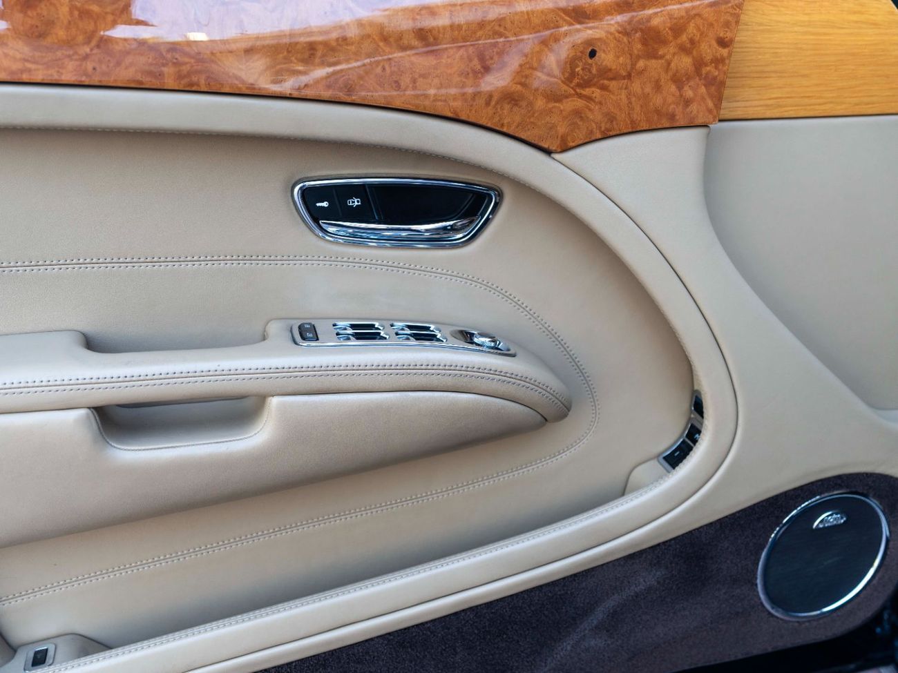 بنتلي مولسان Standard