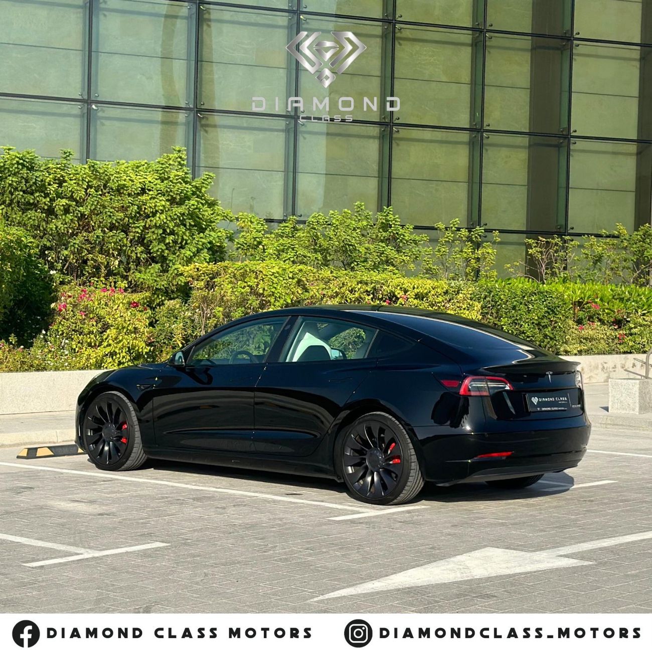 Tesla Model 3 Tesla Model 3 Performance  Full Self-Driving  White Interior  Auto Pilot  Dual Motor  2022 GCC Under