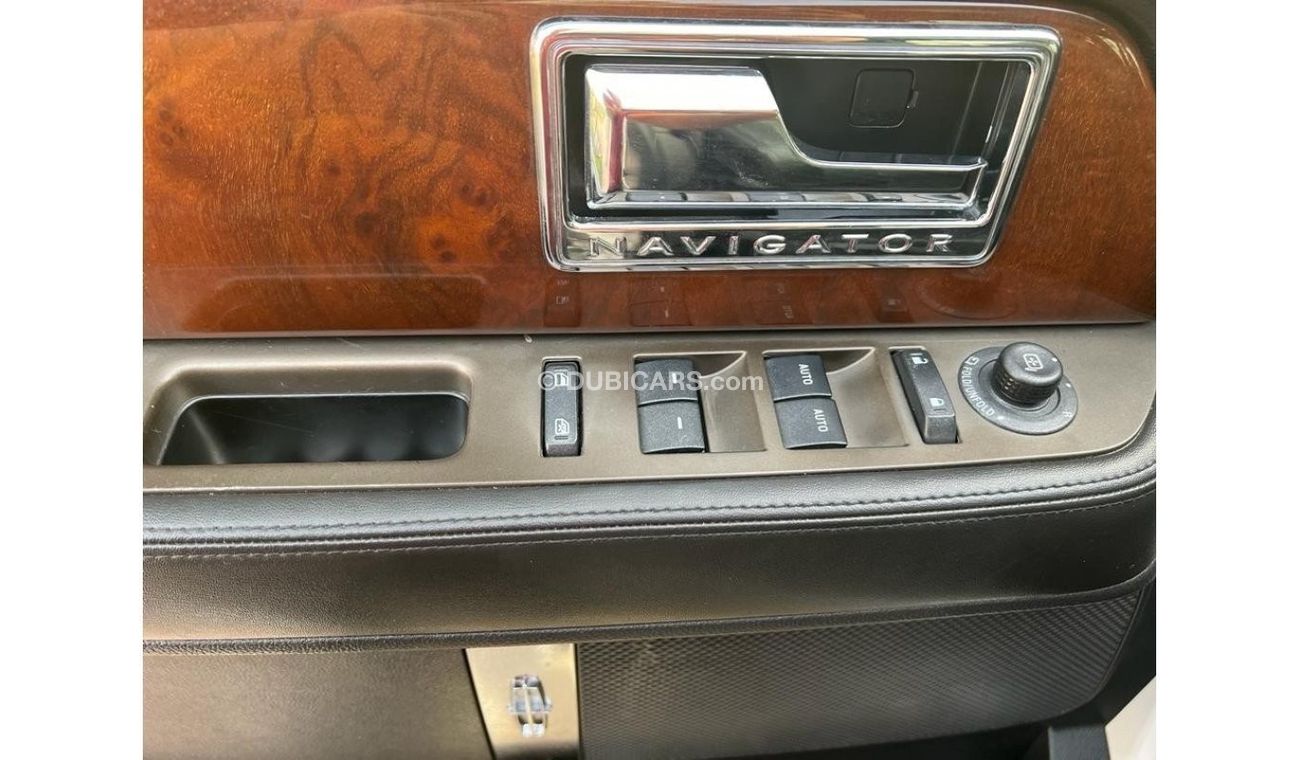 Lincoln Navigator LINCOLN NAVIGATOR GCC 2013 5.4L V8 FULL OPTION IN PERFECT CONDITION