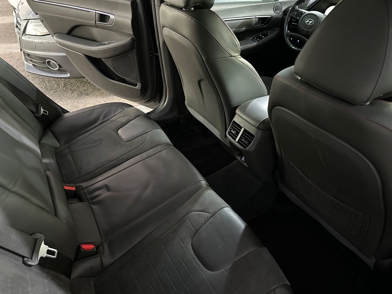 هيونداي سوناتا Premium 2.5L