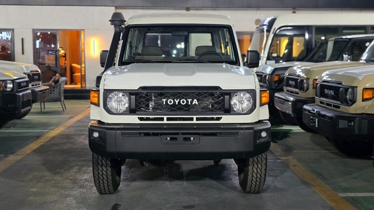 تويوتا لاند كروزر 70 DLX 4.0L