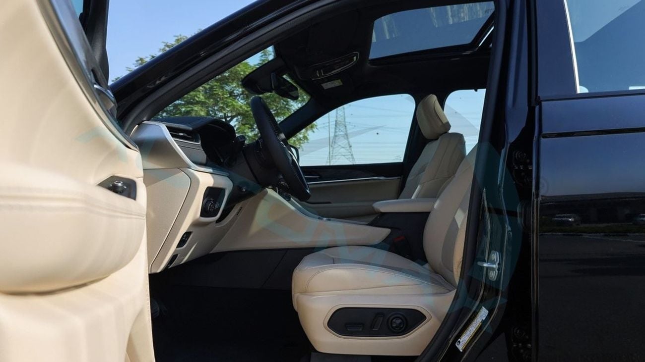 Jeep Grand Cherokee L LIMITED PLUS LUXURY V6 3.6L 4X4 2025 GCC 0Km With 3 Years Or 60,000 Km Warranty @Official Dealer