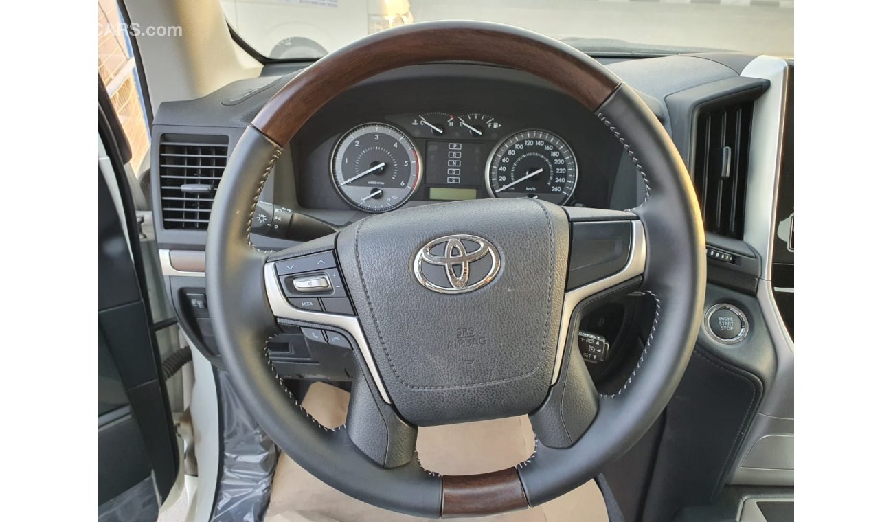 Toyota Land Cruiser 4.5L Diesel, 18" Tyres, LED Headlights, Front & Rear A/C, Fabric Seats,  (CODE # GXRW2021)