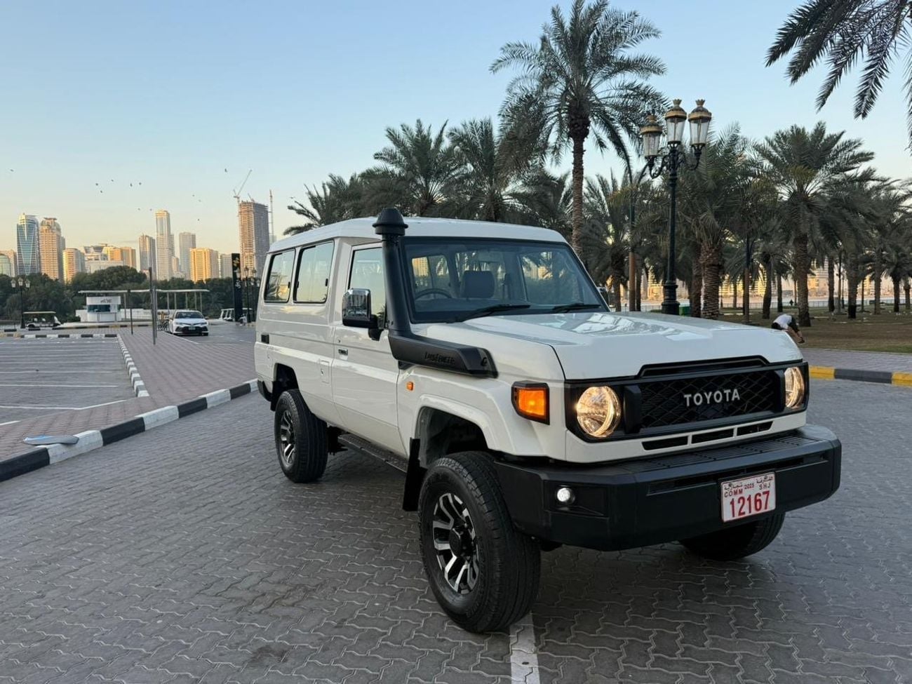 Toyota Land Cruiser 70 HT VXR 