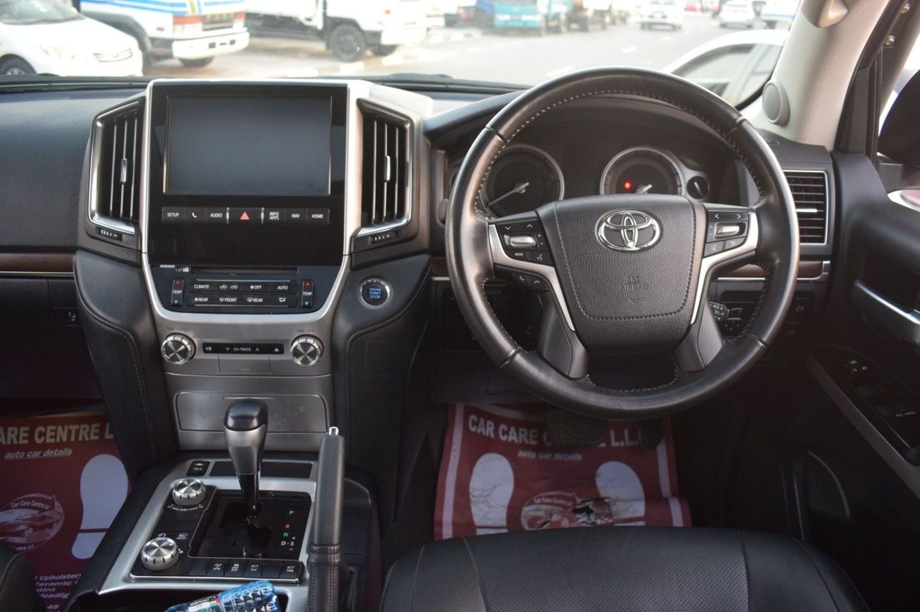 Toyota Land Cruiser 2020 TOYOTA LAND CRUISER V8 FULL OPTION