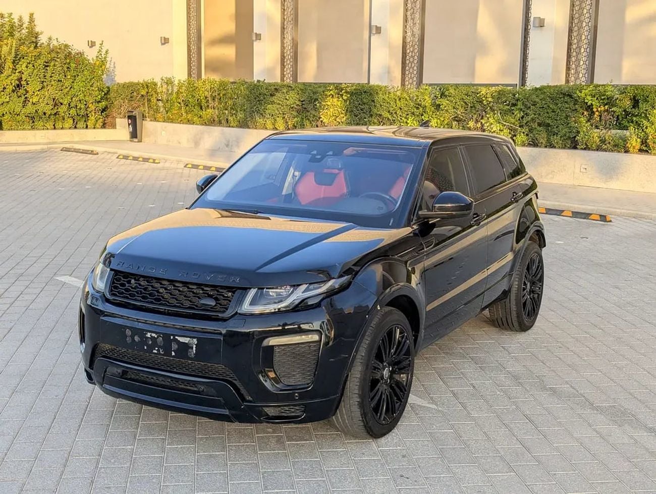 لاند روفر رانج روفر إيفوك SE US Premium Condition Clean Well Maintained Luxury SUV