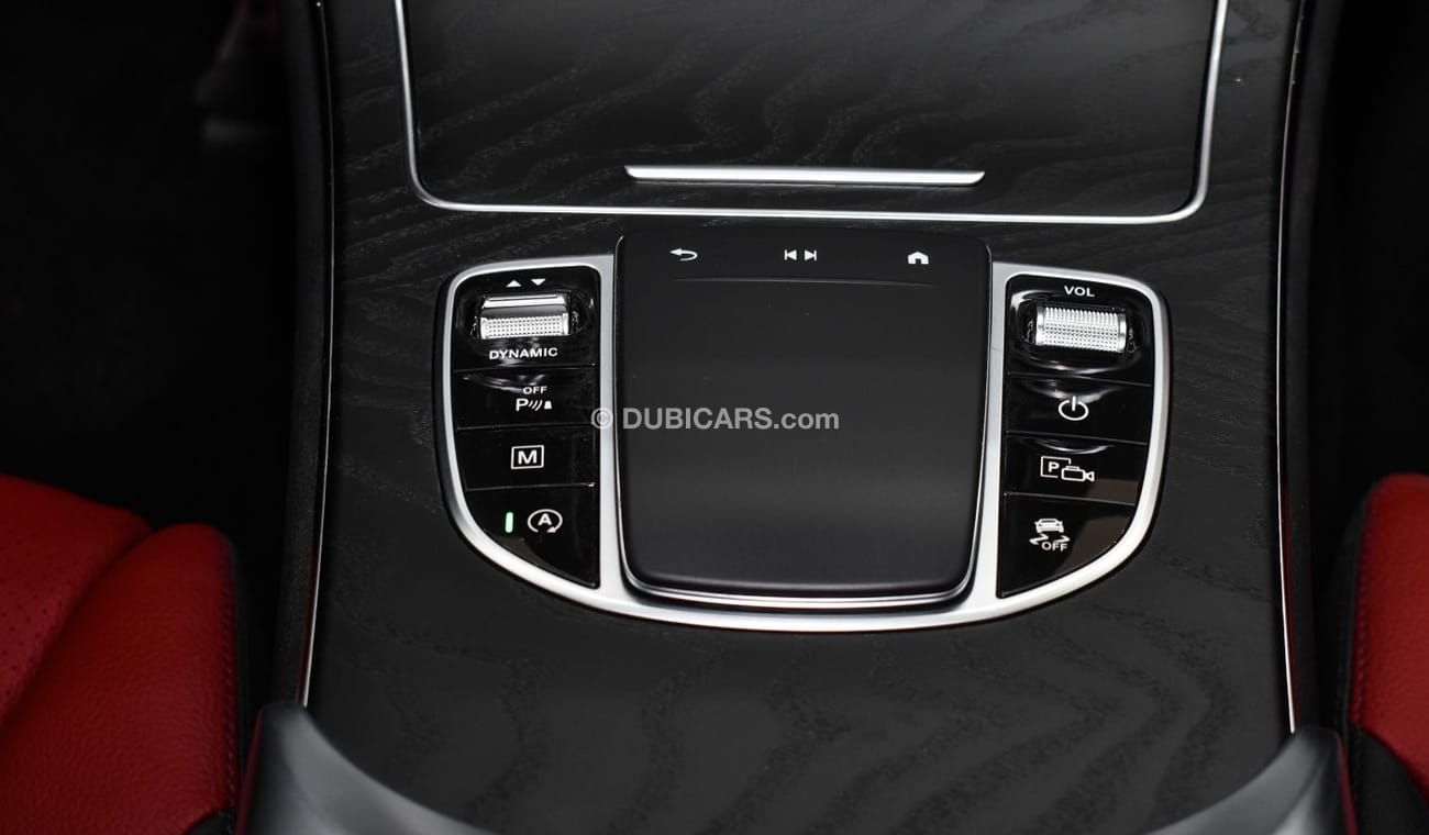 مرسيدس بنز GLC 200 MERCEDES GLC 200 | 2023 GCC | 2.0 4 CYLENDRE 204 HP 4 MATIC