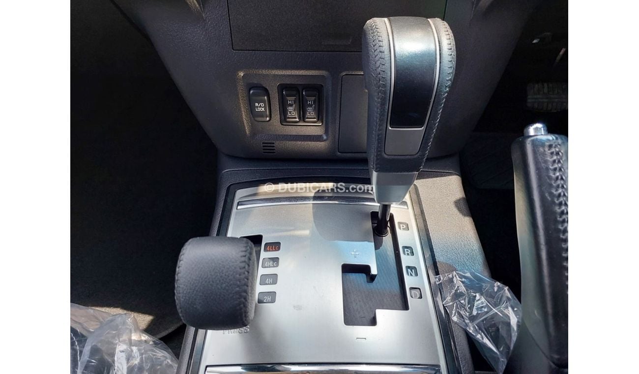 Mitsubishi Pajero MITSUBISHI PAJERO RIGHT HAND DRIVE(PM00423)