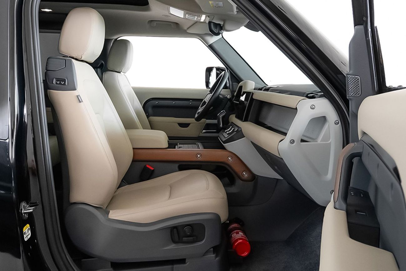 Land Rover Defender 90 SE P400 3.0L