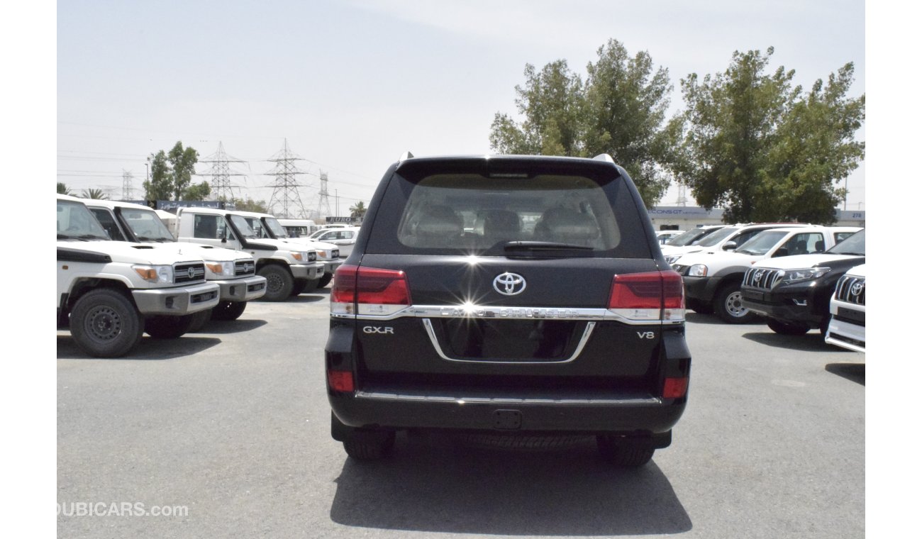 Toyota Land Cruiser STATION 2020 MODEL DIESEL 4.5L ENGINE FULL OPTION ONLY FOR EXPORT SALE OFFER PRICE ONLY FOR EXPORT..