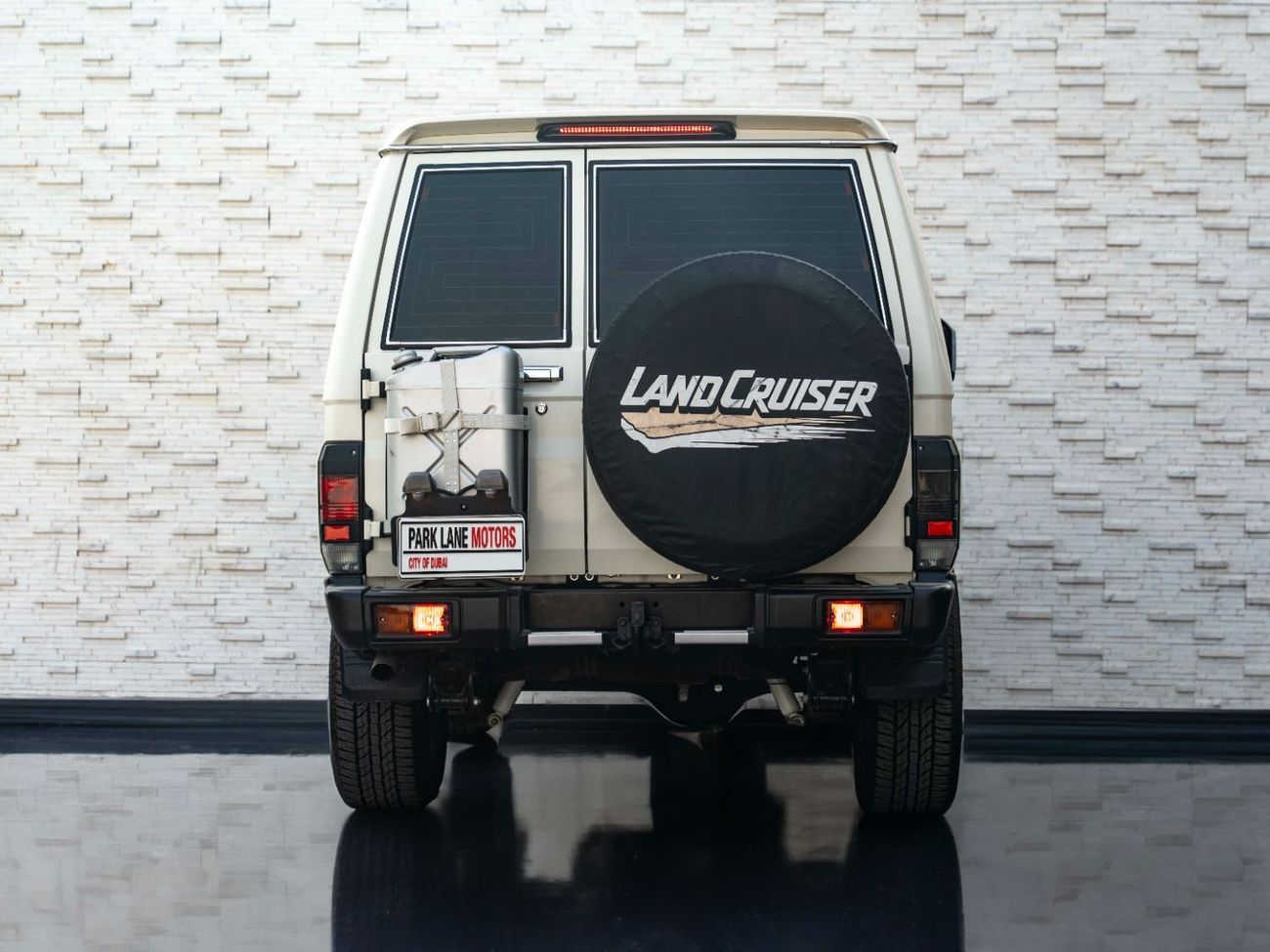 Toyota Land Cruiser 70 LC 70 Series 2DR (Manual)