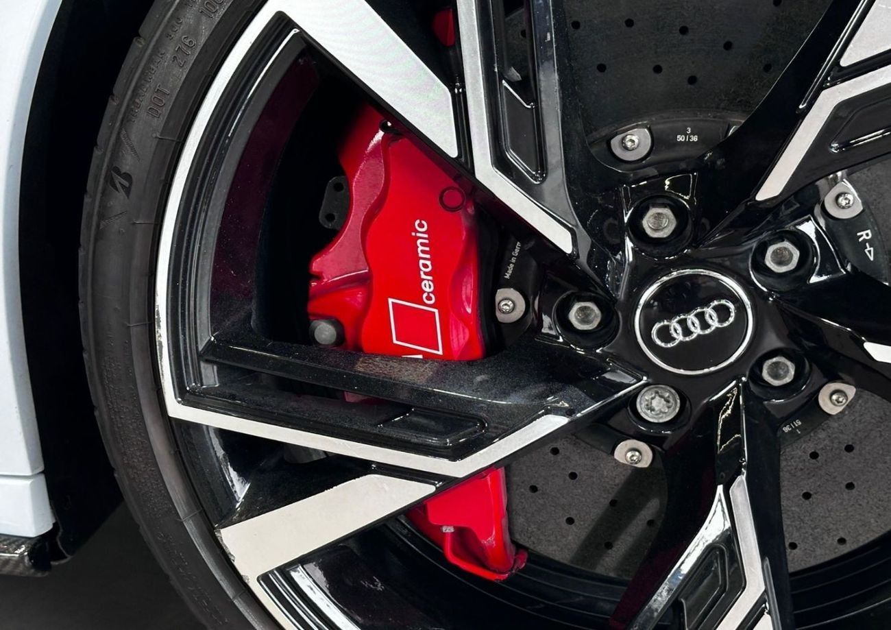 أودي R8 V10 Plus Performance parts 5.2L