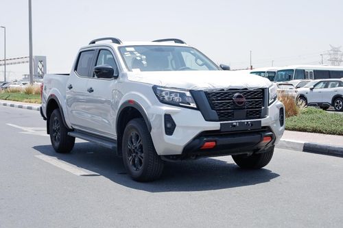 نيسان نافارا NISSAN NAVARA 2.5L DIESEL PRO4X 4X4 - AT - 2025