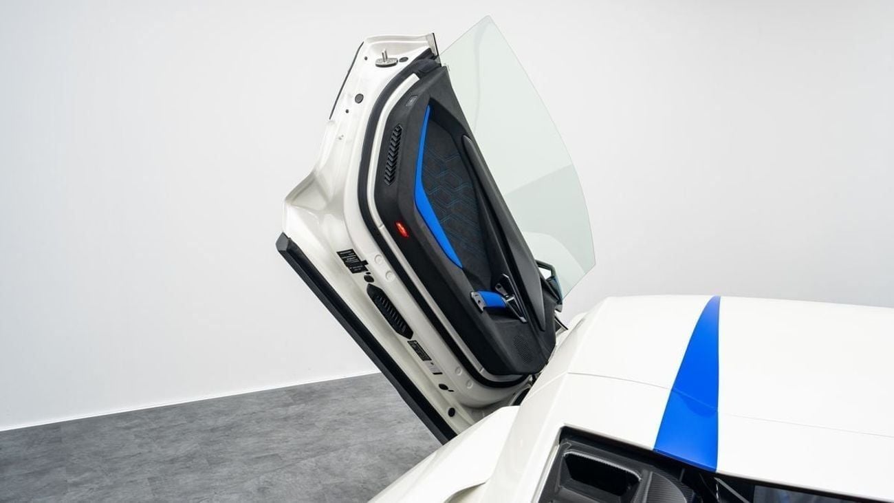 لامبورغيني ريفويلتو - 2024 - GCC - Under Warranty and Service Contract