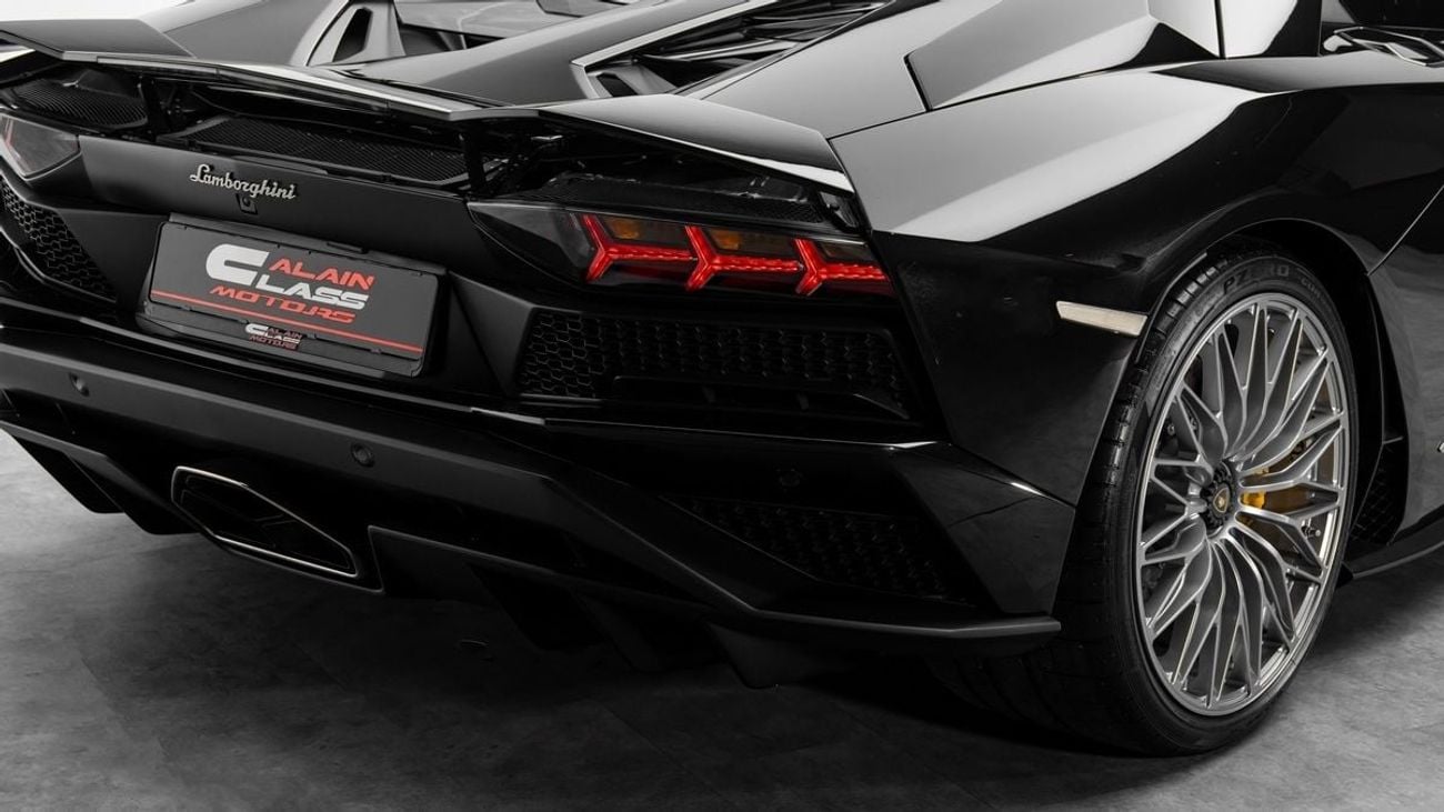 Lamborghini Aventador S Roadster - 2018 - Euro Specs