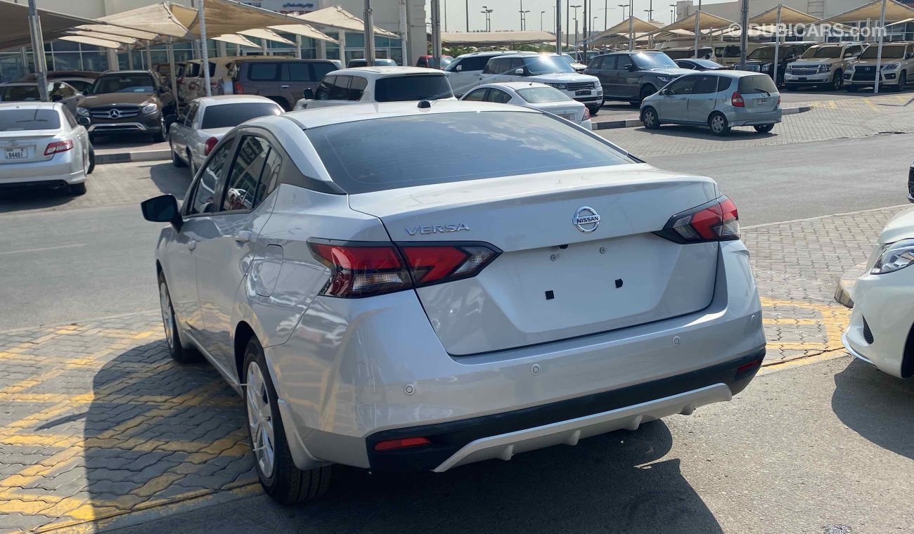 نيسان صني Nissan versa