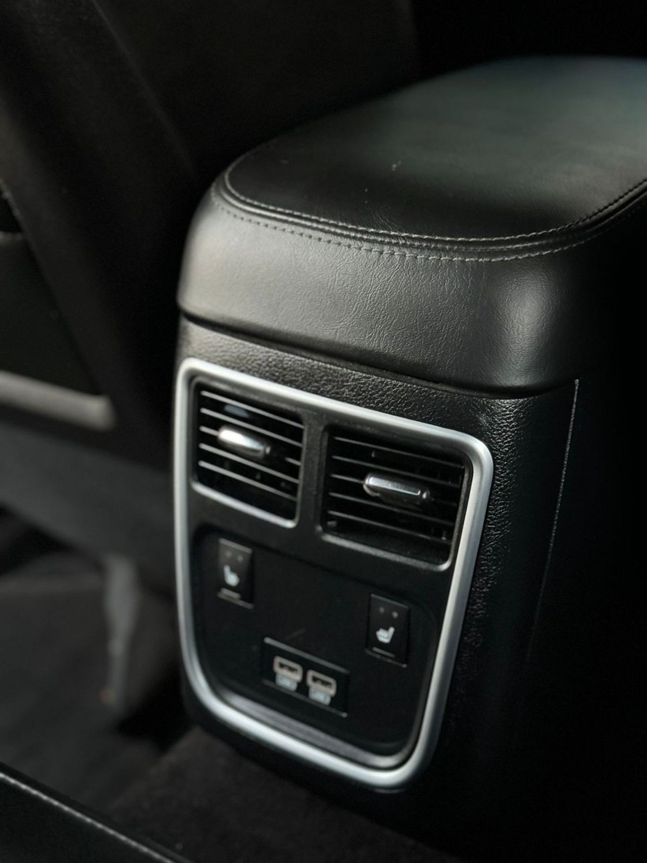 Dodge Challenger SRT8 392 Scat Pack Shaker