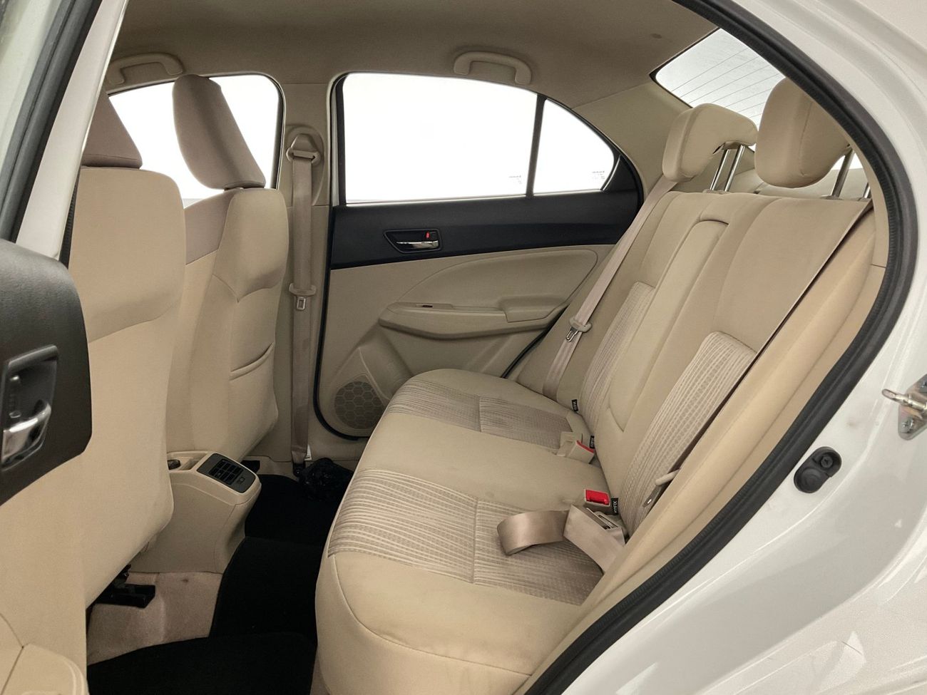 Mercedes-Benz C 200 Premium (AMG Line) | Guaranteed Warranty | 0 Down Payment